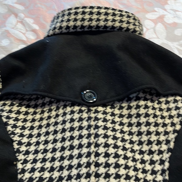 Beautiful woman’s houndstooth black and white coat. Size L. - Picture 11 of 12